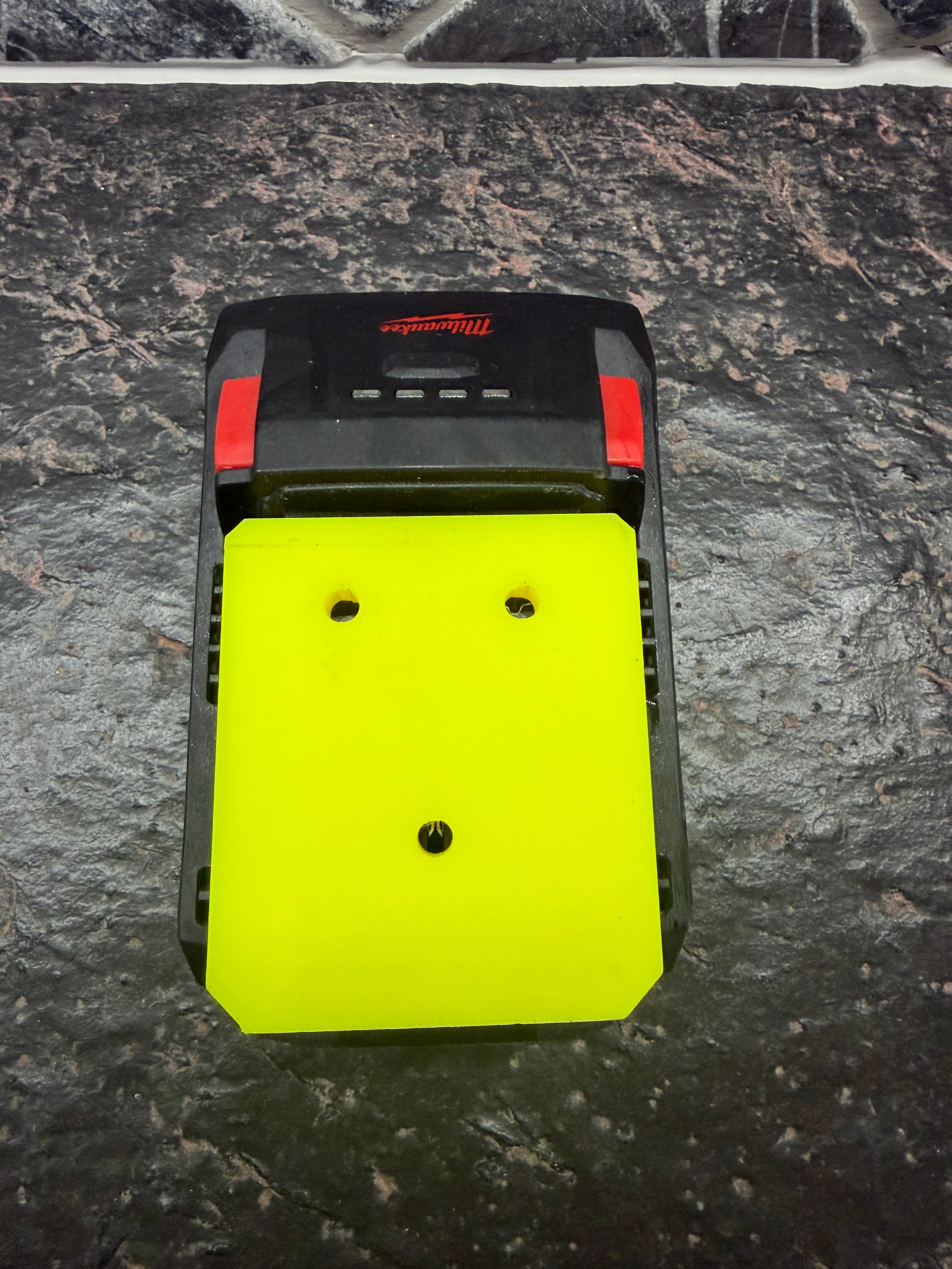 Milwaukee M18 batteriholder