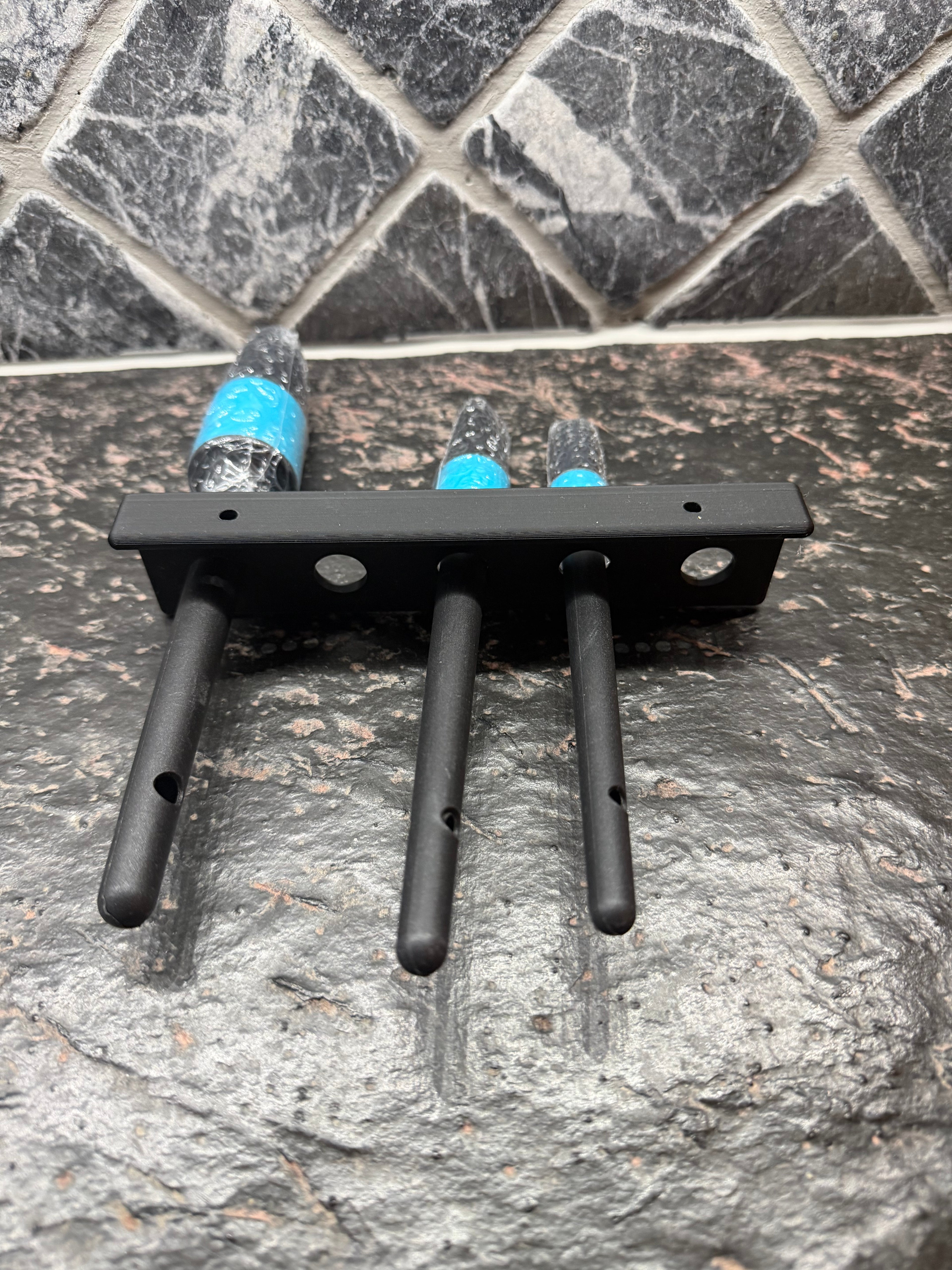 Veggfeste for detail brushes - perfekt til bilvask